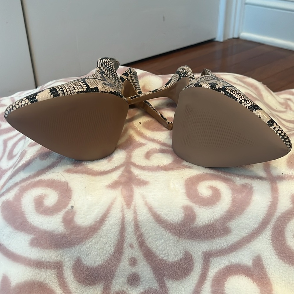 Never Worn Riverberry Lucy01 Beige Python Size 9 … - image 2